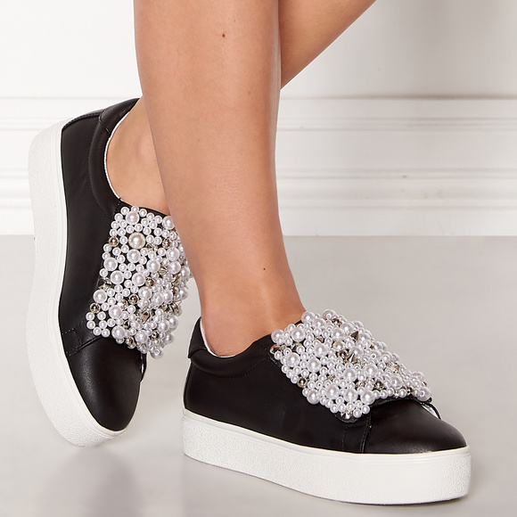 Steve Madden Shoes - STEVE MADDEN Embellished Shoes